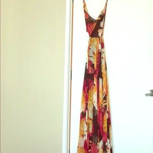 Floral gown by Akira! 🌸🌼🌺 only worn once.